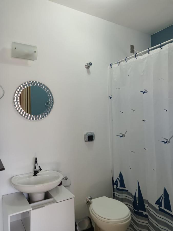 Cravo E Canela - Aconchego E Privacidade, Ideal Casais, Com Cozinha Completa, Wi-fi, Vaga De Garagem, Excelente Custo Beneficio, Lugar Tranquilo Entre As Praias Dos Ingleses E Mocambique Holiday home *
